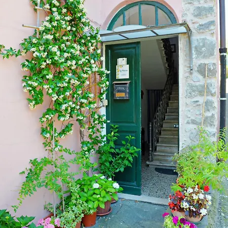 La Piazza - Vacanze * Piana Battolla
